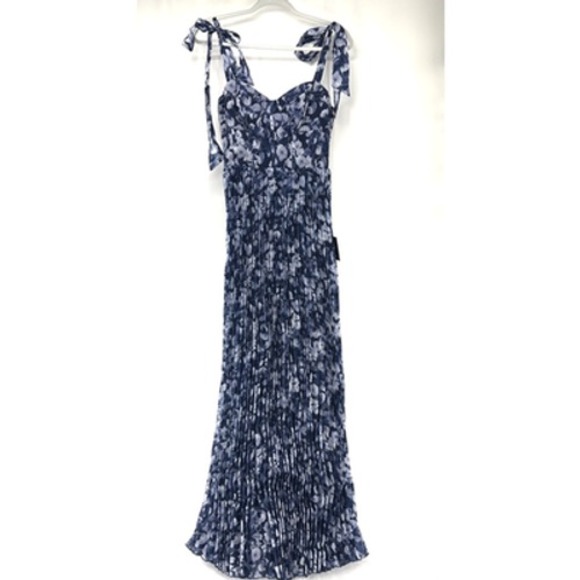 Lulus Dresses & Skirts - Lulu's Maxi Dress Small Blue Floral Pleated Bustier Babydoll Wedding Homecoming